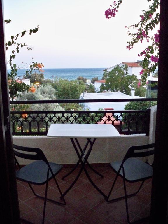 Hotel Mary มาราโธคามปอส ห้อง รูปภาพ