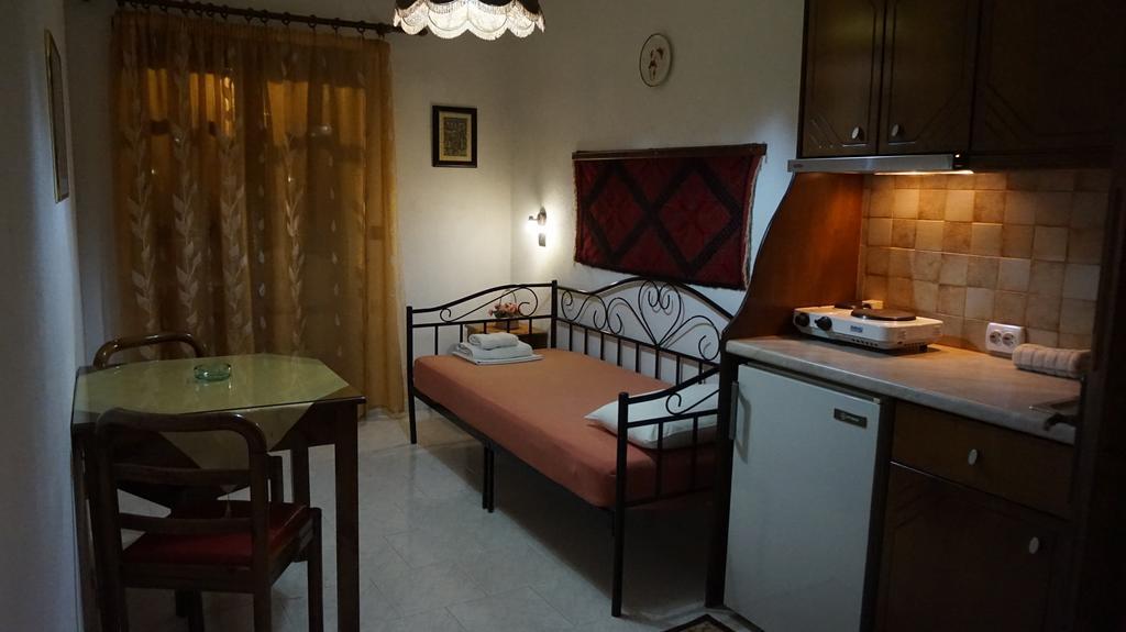 Hotel Mary มาราโธคามปอส ภายนอก รูปภาพ
