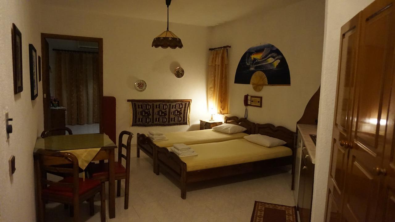 Hotel Mary มาราโธคามปอส ภายนอก รูปภาพ